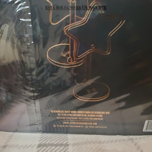 Jeffree star LED black mirror - Picture 3 of 3